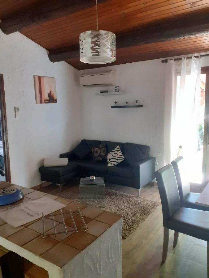 Petite Maison Леччі Екстер'єр фото